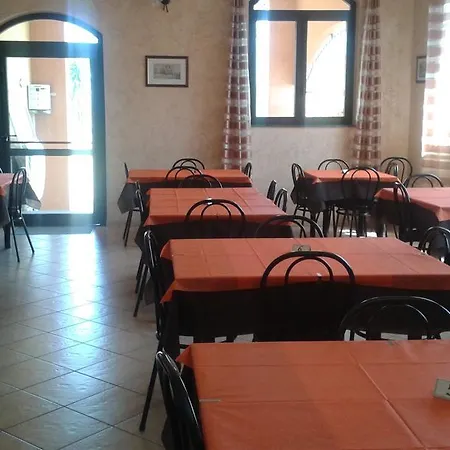 Bed & Breakfast Trattoria Archi E Caterina *